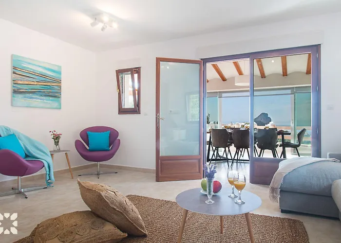 Niceview By Abahana Villa